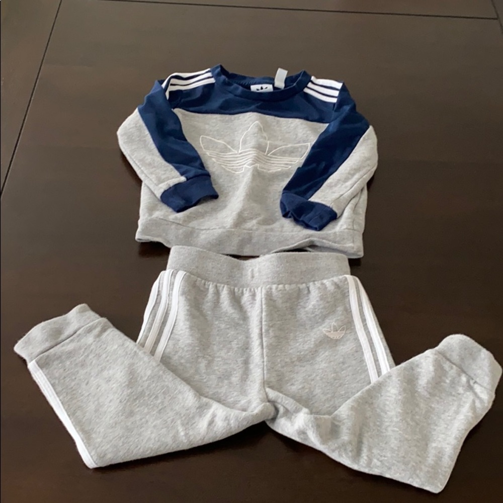 Toddler sweatsuit set